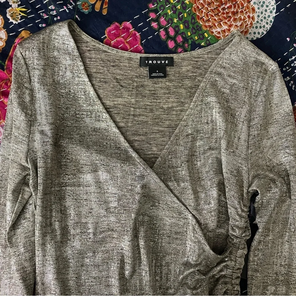 Trouve Metallic Silver Rouched Top - Silk Foil Nordstrom Small New with Tags - Picture 13 of 16
